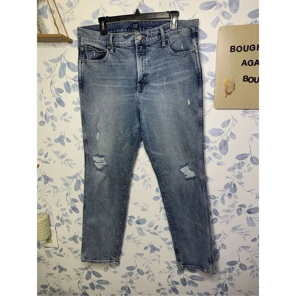 GAP Light Wash Distressed High Rise Slim Straight Denim Jeans Size 16/33 - Picture 2 of 7